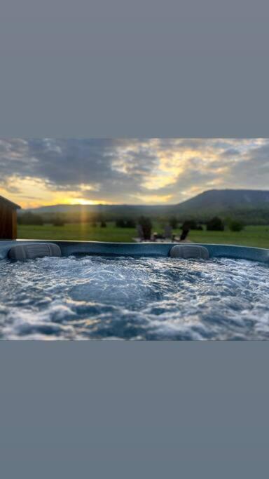 Holly Tree Retreat Located In Beautiful Luray, Va. Villa ภายนอก รูปภาพ