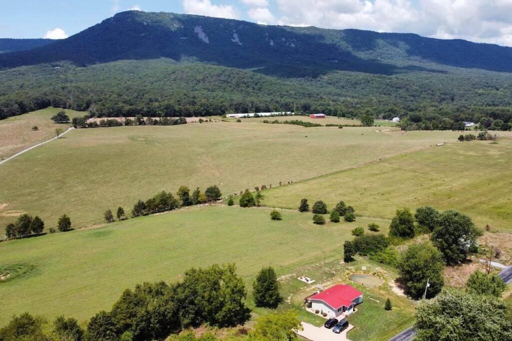 Holly Tree Retreat Located In Beautiful Luray, Va. Villa ภายนอก รูปภาพ