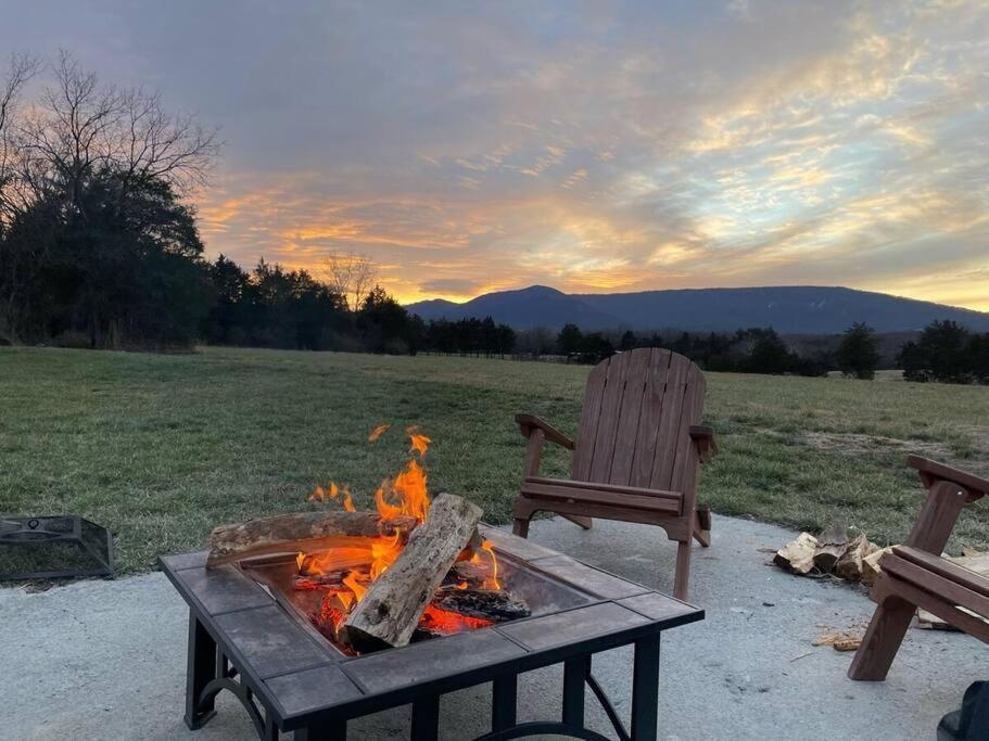 Holly Tree Retreat Located In Beautiful Luray, Va. Villa ภายนอก รูปภาพ